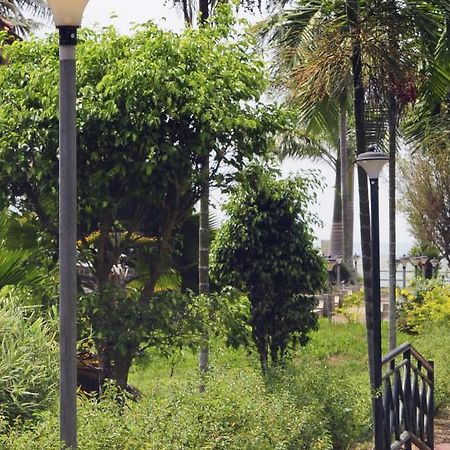 Leisure Vacations Gold Field Lake Resort, Kumarakom Exterior foto