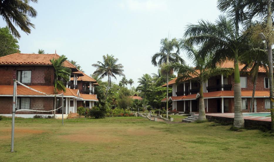 Leisure Vacations Gold Field Lake Resort, Kumarakom Exterior foto