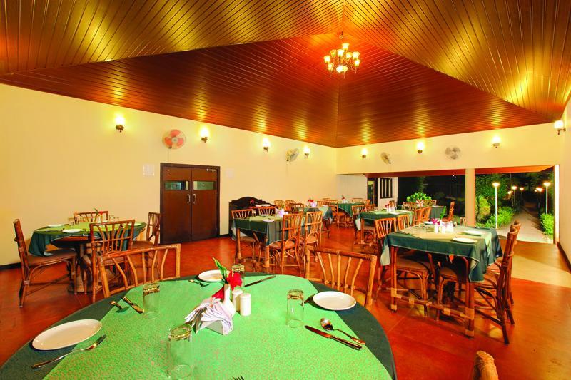 Leisure Vacations Gold Field Lake Resort, Kumarakom Exterior foto