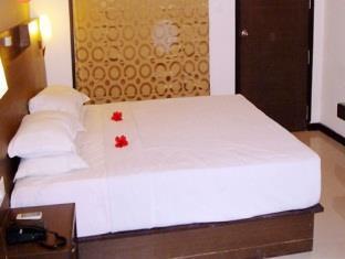 Leisure Vacations Gold Field Lake Resort, Kumarakom Exterior foto
